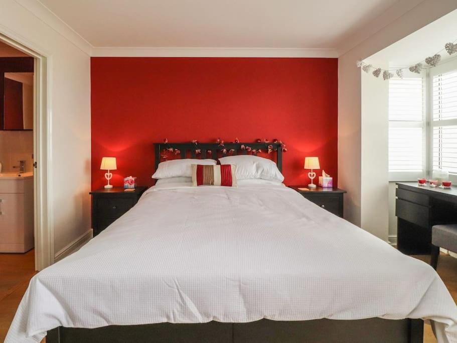 Stunning Seaviews - Beach House - Jacuzzi Bath Tub Littlestone-on-Sea Kültér fotó
