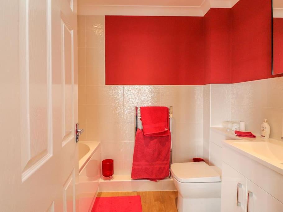 Stunning Seaviews - Beach House - Jacuzzi Bath Tub Littlestone-on-Sea Kültér fotó